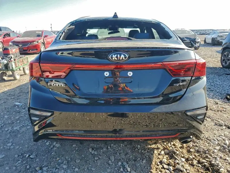 2021 KIA FORTE GT LINE  