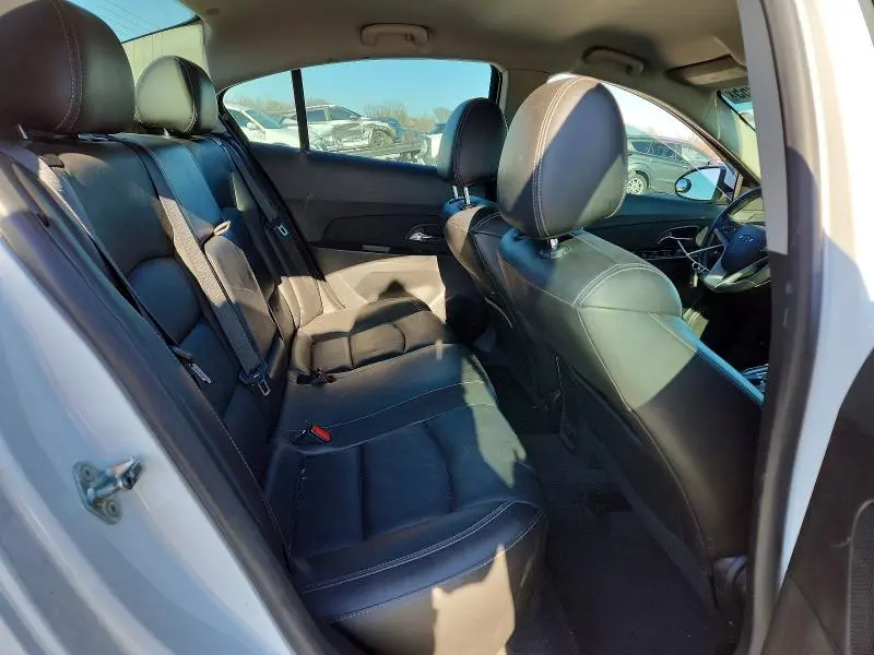 2015 CHEVROLET CRUZE LT  