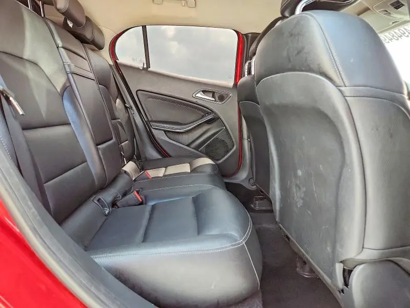 2015 MERCEDES-BENZ GLA 250 4MATIC  