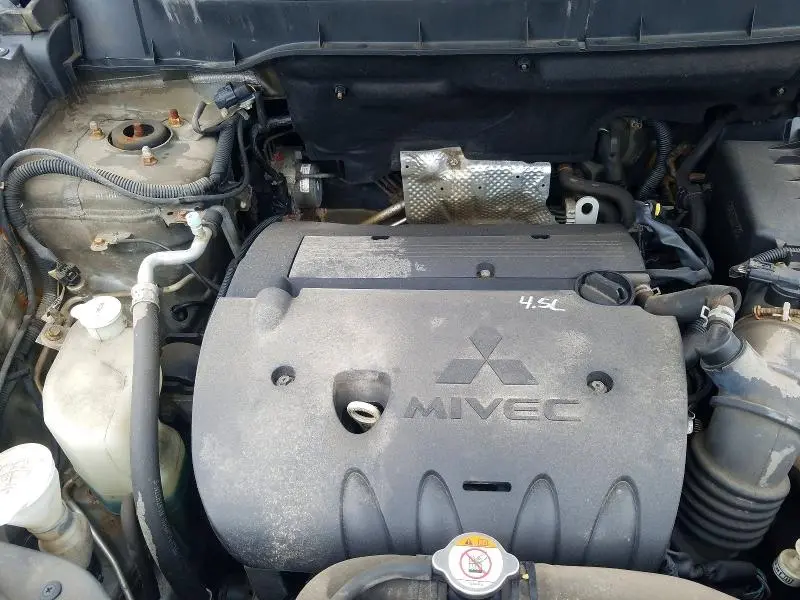 2015 MITSUBISHI RVR SE  