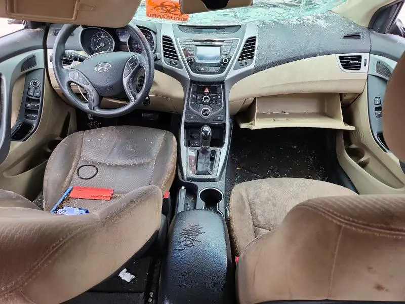 2014 HYUNDAI ELANTRA SE  