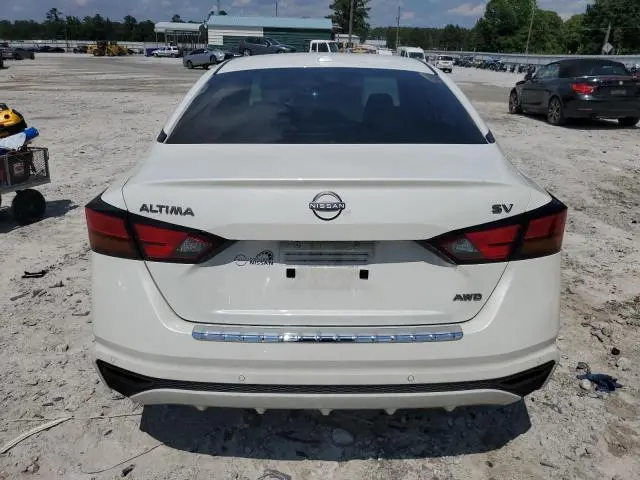 2023 NISSAN ALTIMA SV  