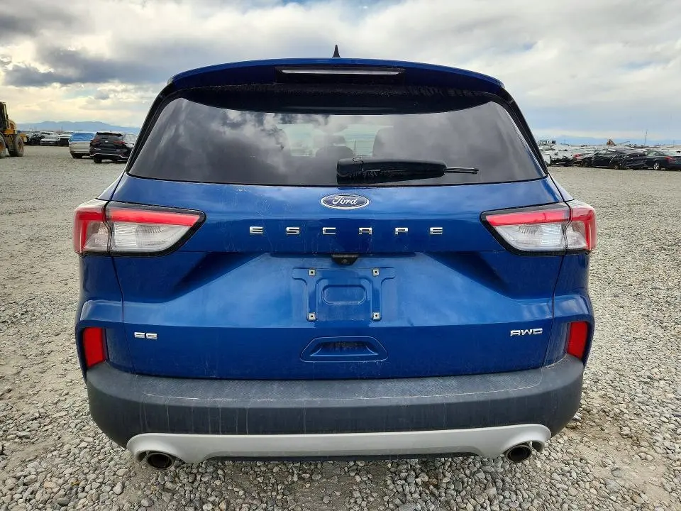 2022 FORD ESCAPE SE  
