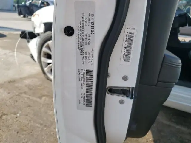 2016 CHRYSLER 300 LIMITED  
