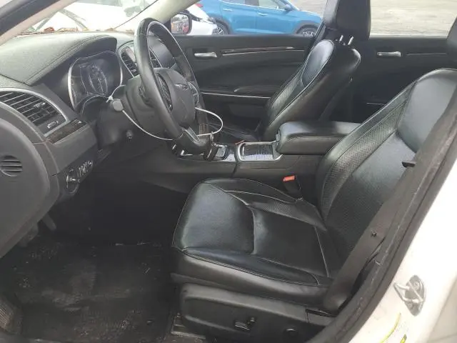 2016 CHRYSLER 300C   