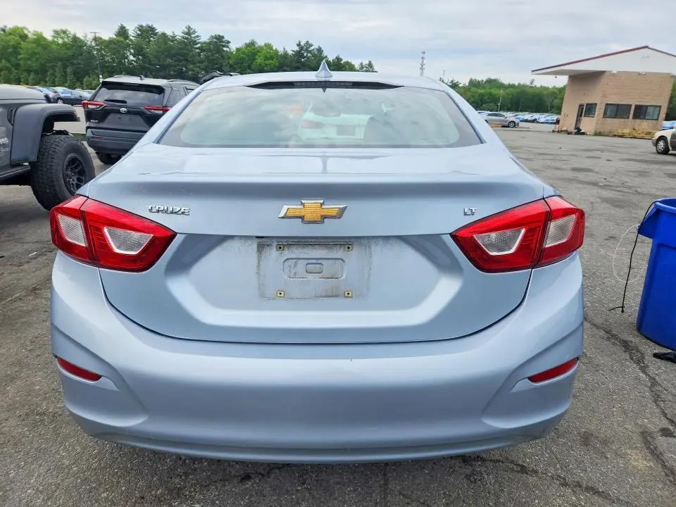 2018 CHEVROLET CRUZE LT  