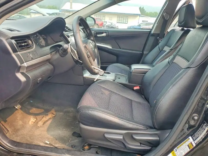 2014 TOYOTA CAMRY SE  
