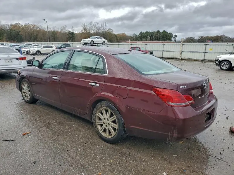 2010 TOYOTA AVALON XL  