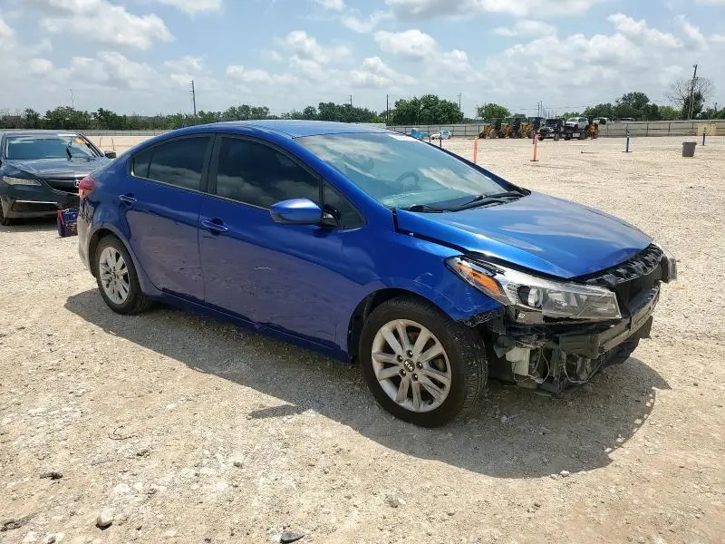 2017 KIA FORTE LX  