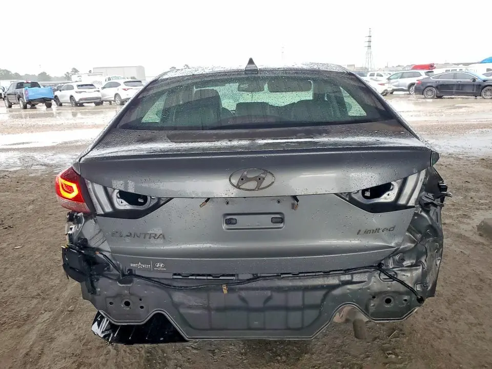 2017 HYUNDAI ELANTRA LIMITED  