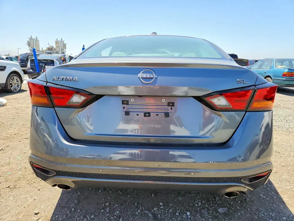2023 NISSAN ALTIMA SL  