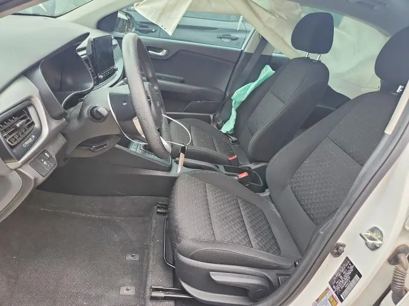 2023 KIA RIO LX  