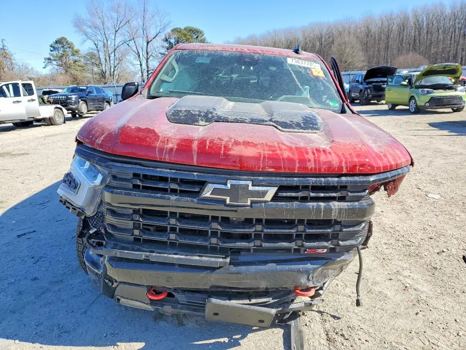 2024 CHEVROLET SILVERADO K1500 LT TRAIL BOSS  