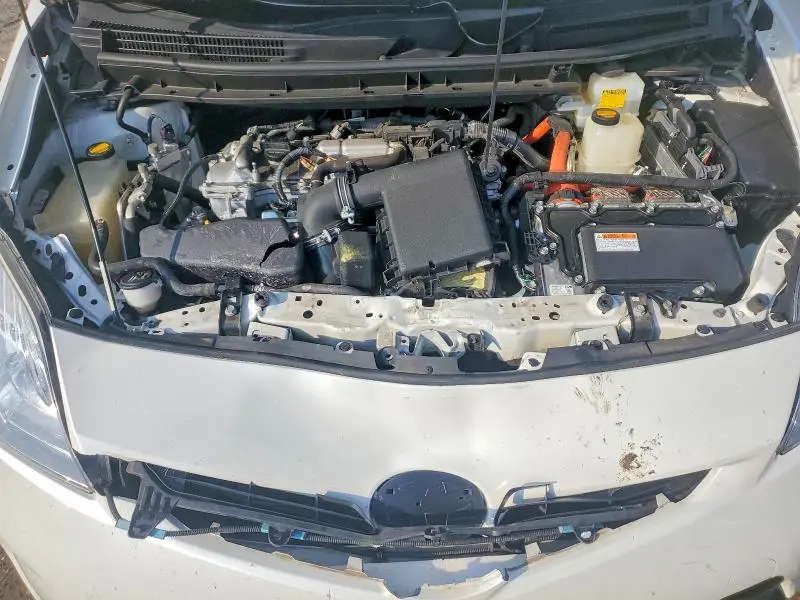 2013 TOYOTA PRIUS THREE  