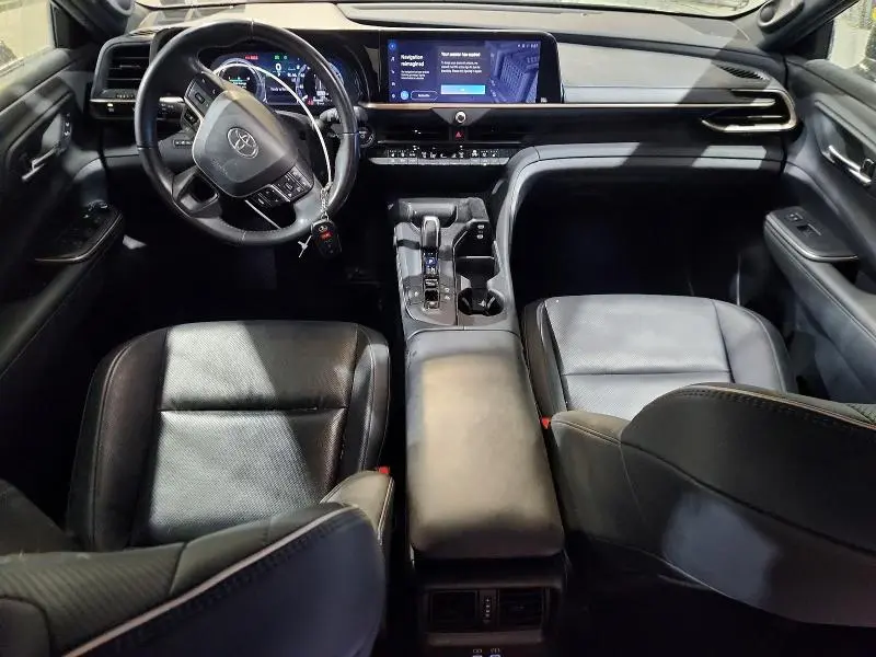 2023 TOYOTA CROWN LIMITED  