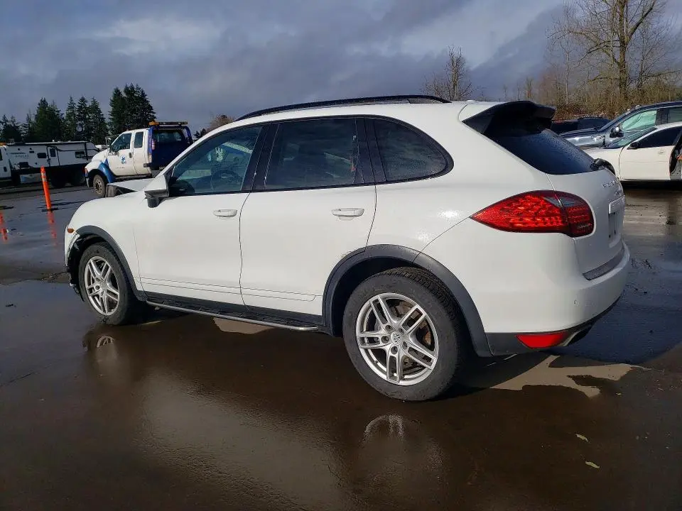 2012 PORSCHE CAYENNE   