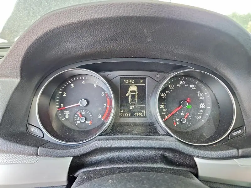 2018 VOLKSWAGEN PASSAT S  