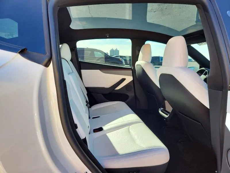 2026 TESLA MODEL Y   