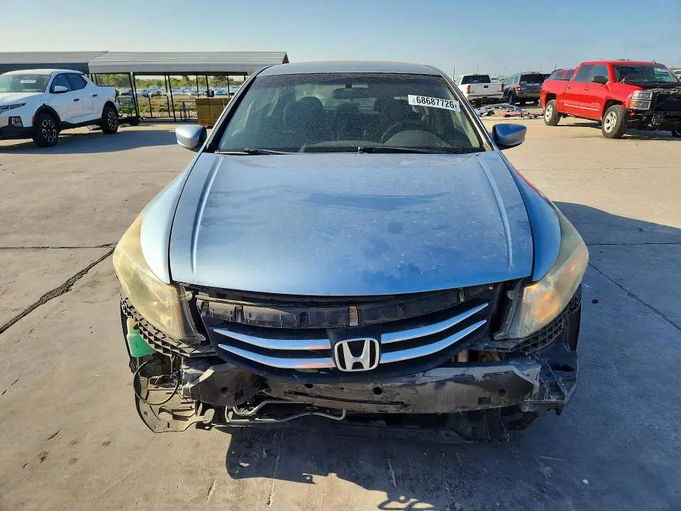 2011 HONDA ACCORD LXP  
