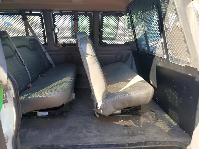 2020 GMC SAVANA G3500 LS  
