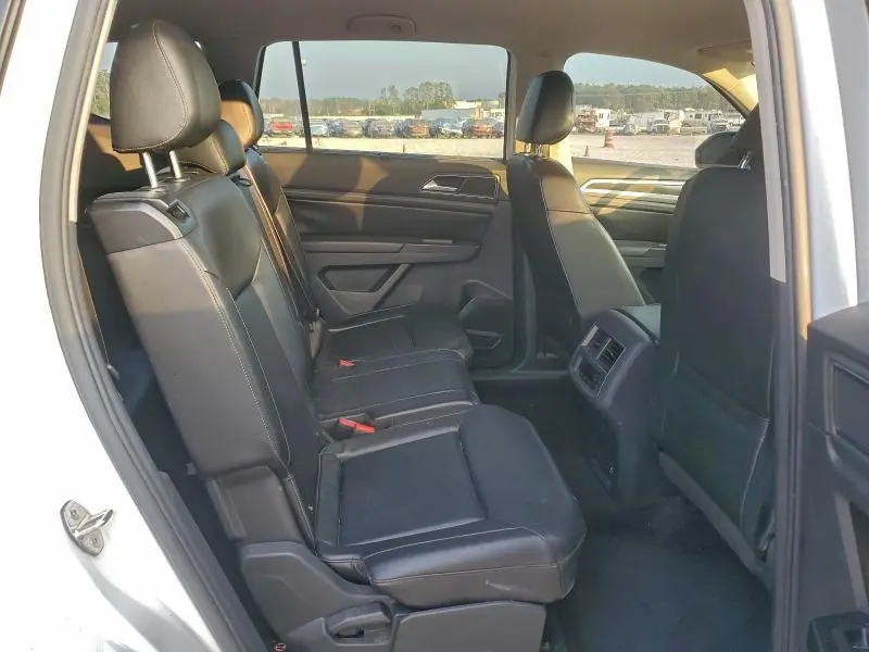 2018 VOLKSWAGEN ATLAS SE  