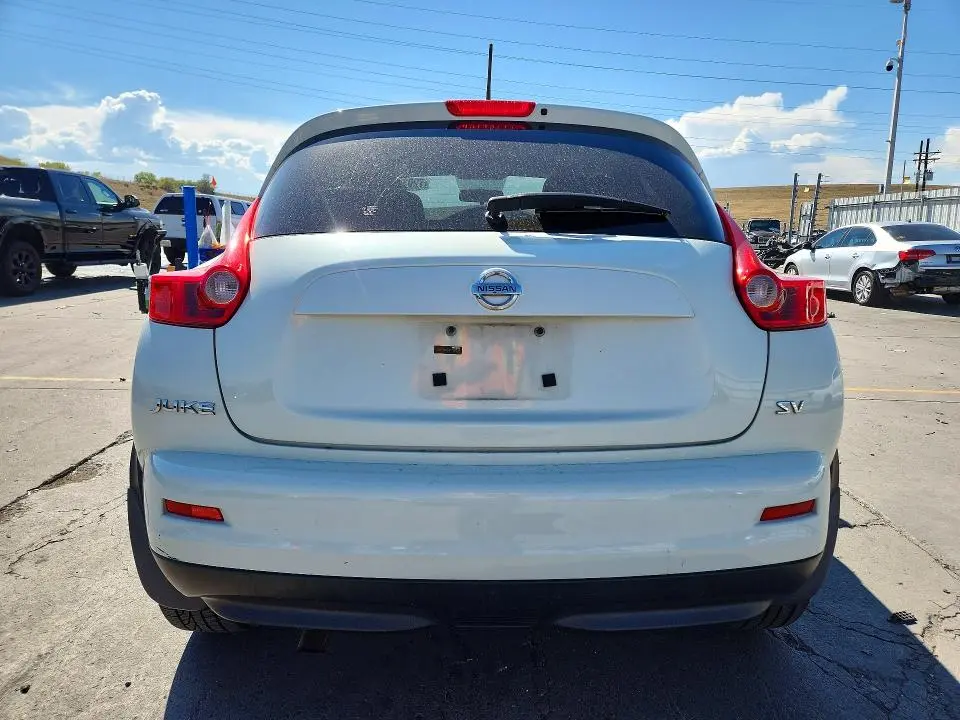 2011 NISSAN JUKE S  