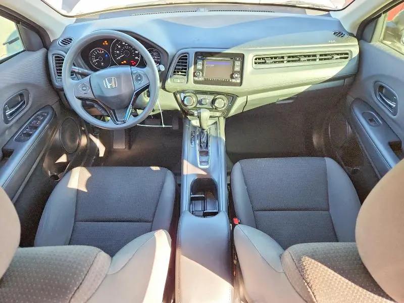 2022 HONDA HR-V LX  