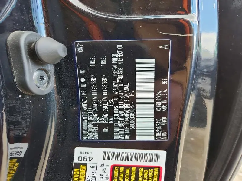 2021 TOYOTA SIENNA XLE  