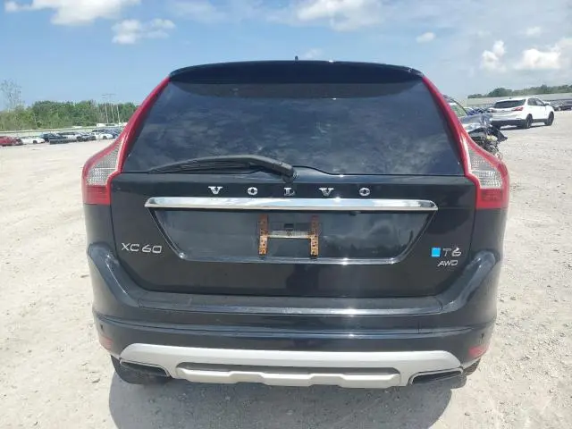 2017 VOLVO XC60 T6 DYNAMIC  