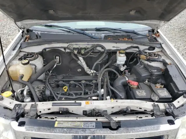 2010 FORD ESCAPE XLT  