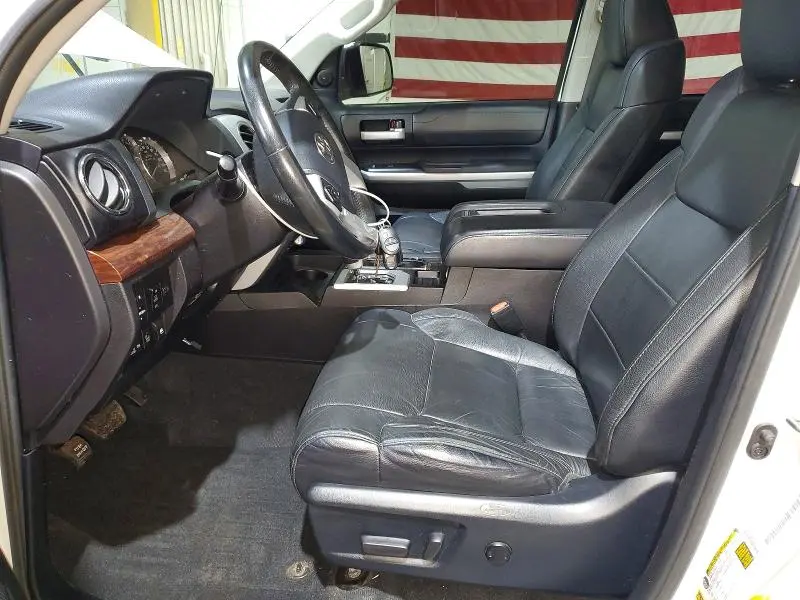 2015 TOYOTA TUNDRA CREWMAX LIMITED  