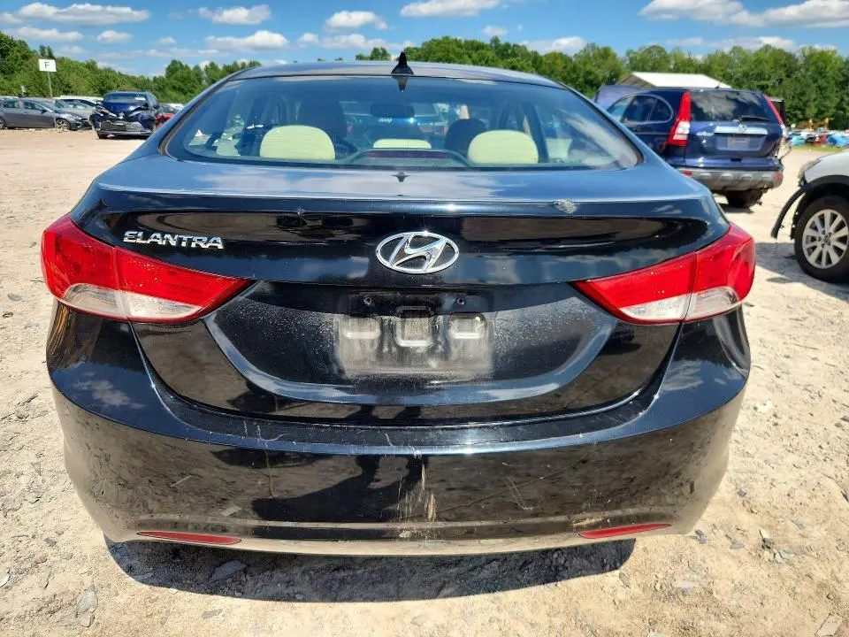 2012 HYUNDAI ELANTRA GLS  