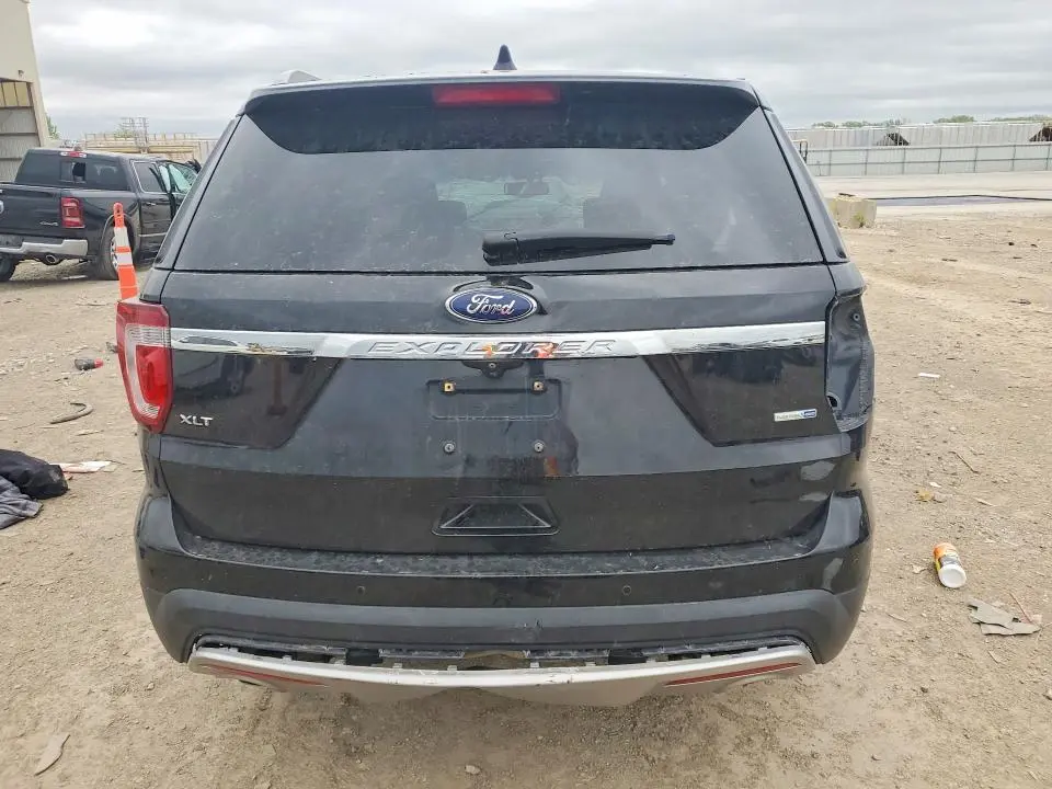 2016 FORD EXPLORER XLT  