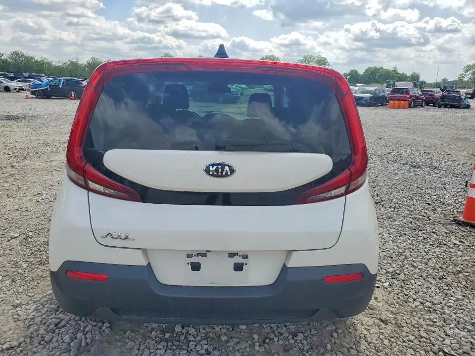 2021 KIA SOUL LX  