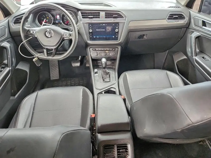 2020 VOLKSWAGEN TIGUAN SE  