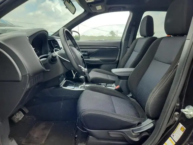2018 MITSUBISHI OUTLANDER SE  