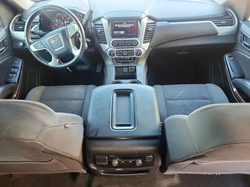 2018 GMC YUKON SLE  