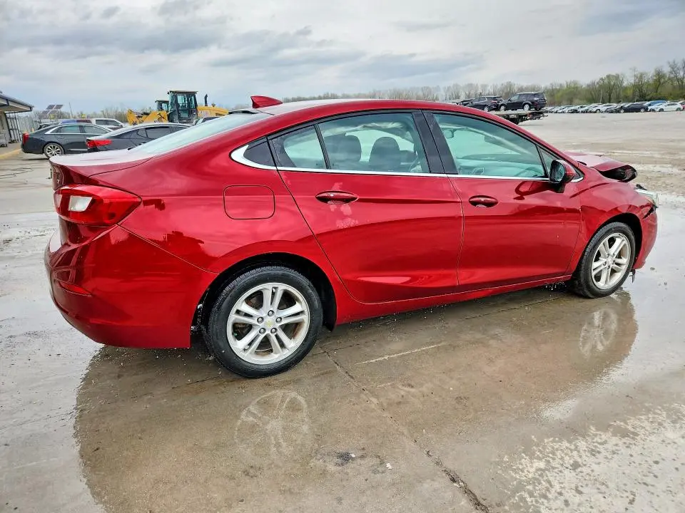 2017 CHEVROLET CRUZE LT  