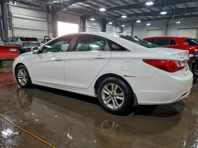 2012 HYUNDAI SONATA GLS  