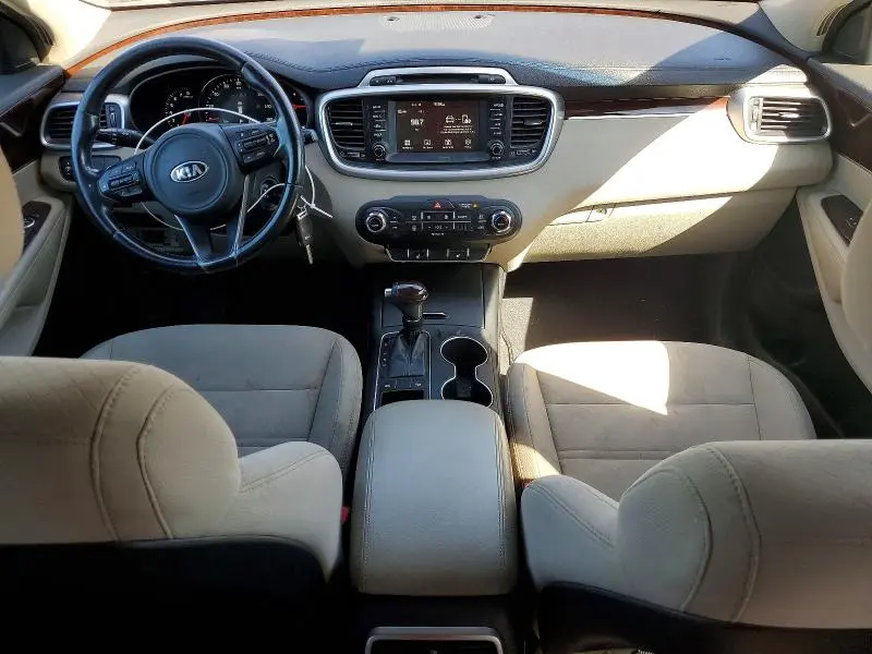 2018 KIA SORENTO LX V6  