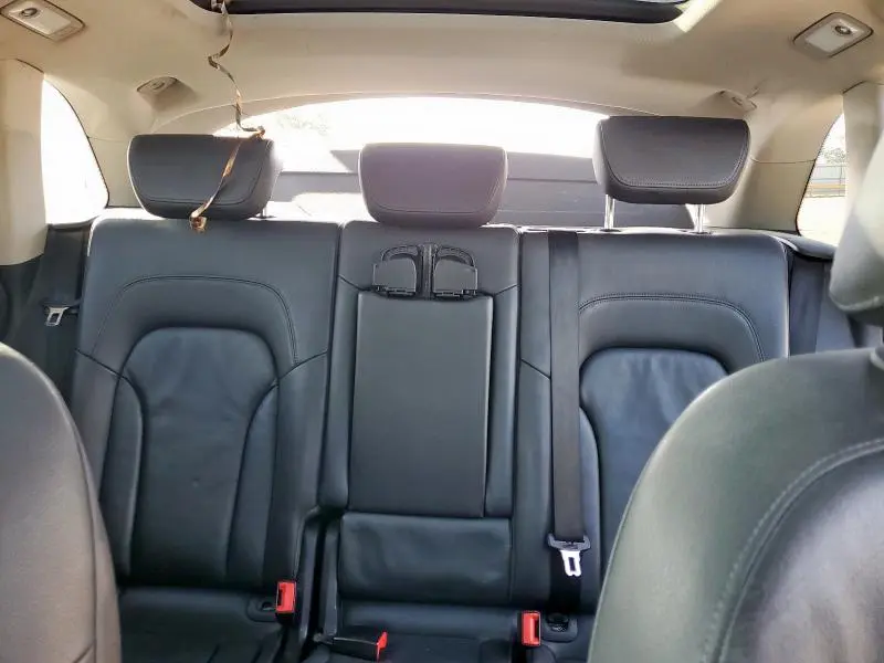 2010 AUDI Q5 PREMIUM PLUS  