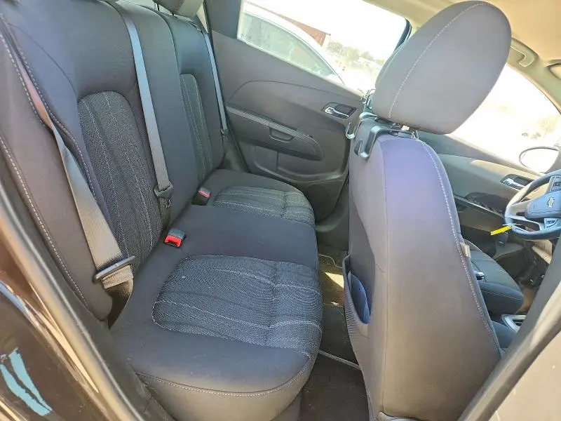2015 CHEVROLET SONIC LT  