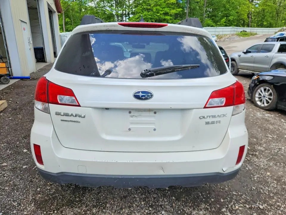 2013 SUBARU OUTBACK 3.6R LIMITED  