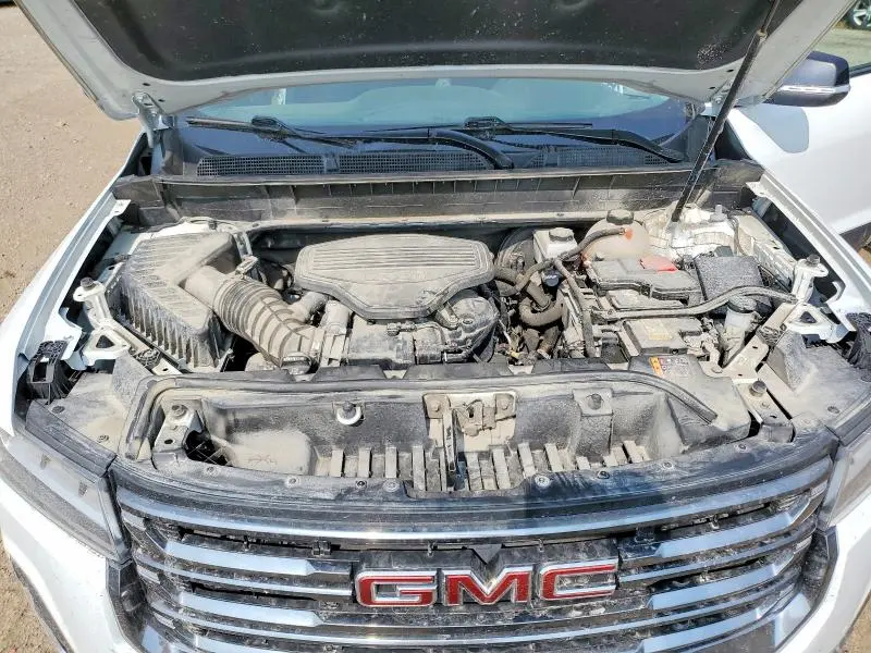 2022 GMC ACADIA AT4  