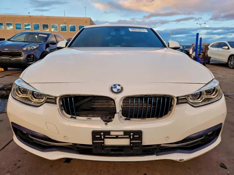 2017 BMW 330E   