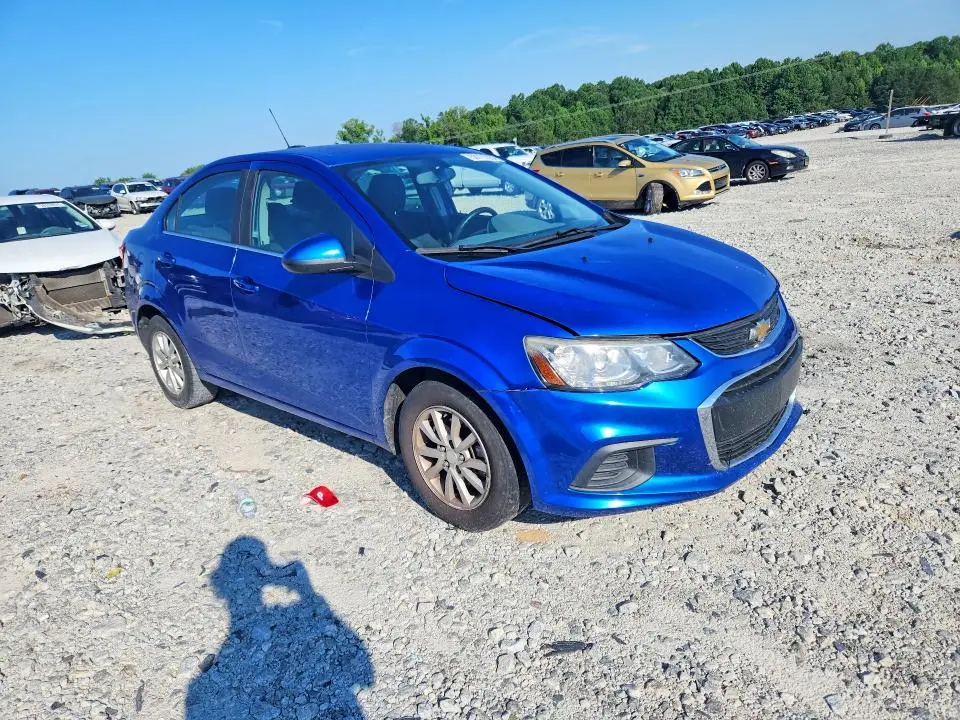 2017 CHEVROLET SONIC LT  