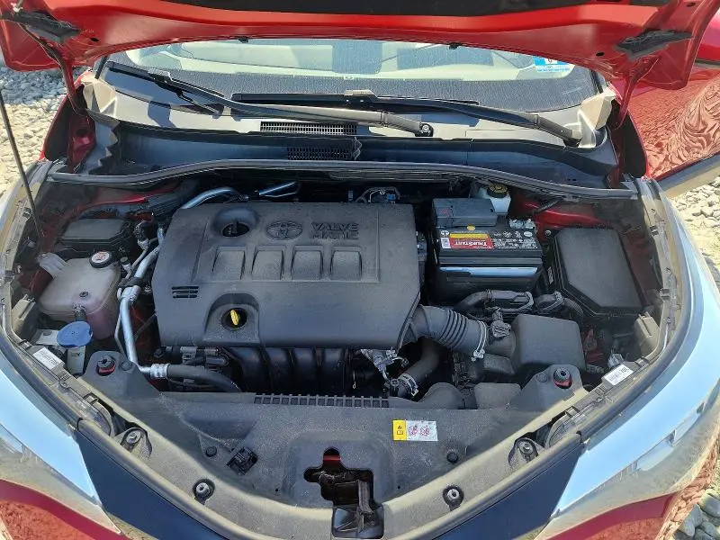 2020 TOYOTA C-HR LE  