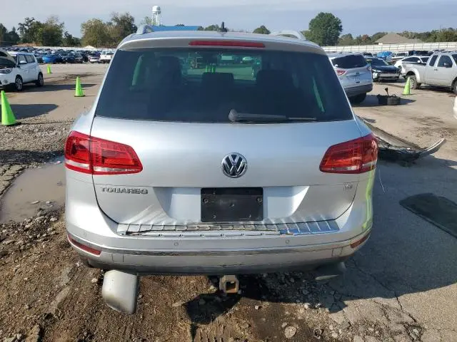 2016 VOLKSWAGEN TOUAREG SPORT  