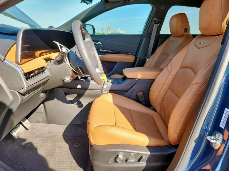 2025 CADILLAC XT4 SPORT  