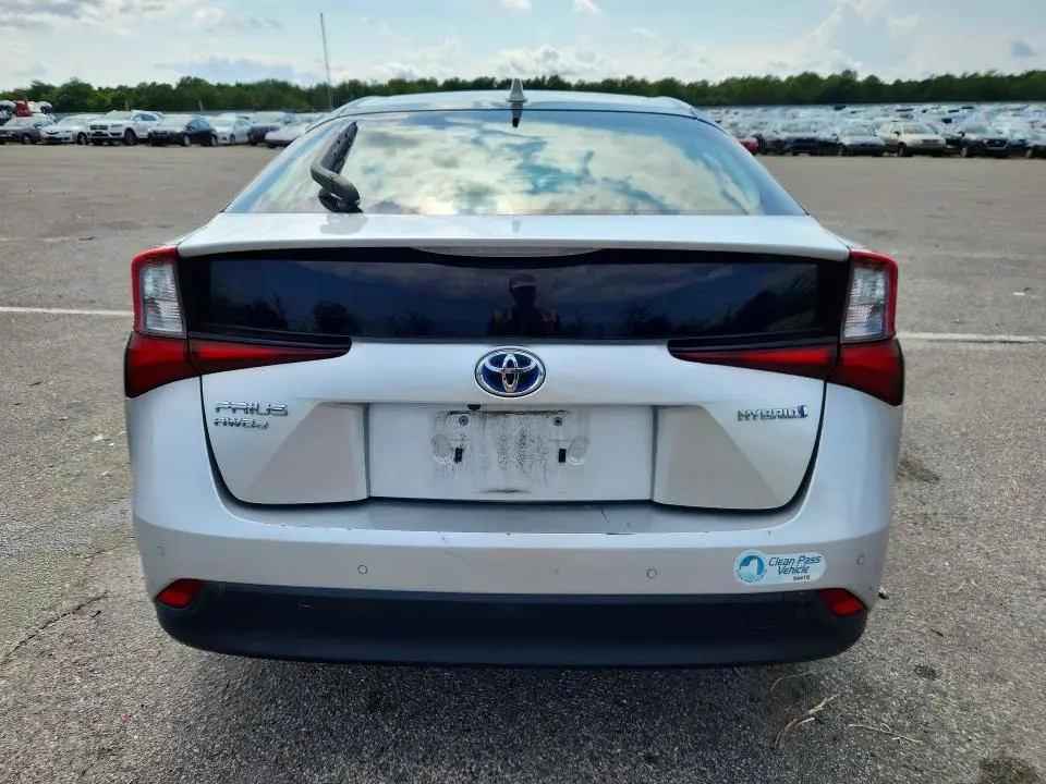 2021 TOYOTA PRIUS LE AWD-E  